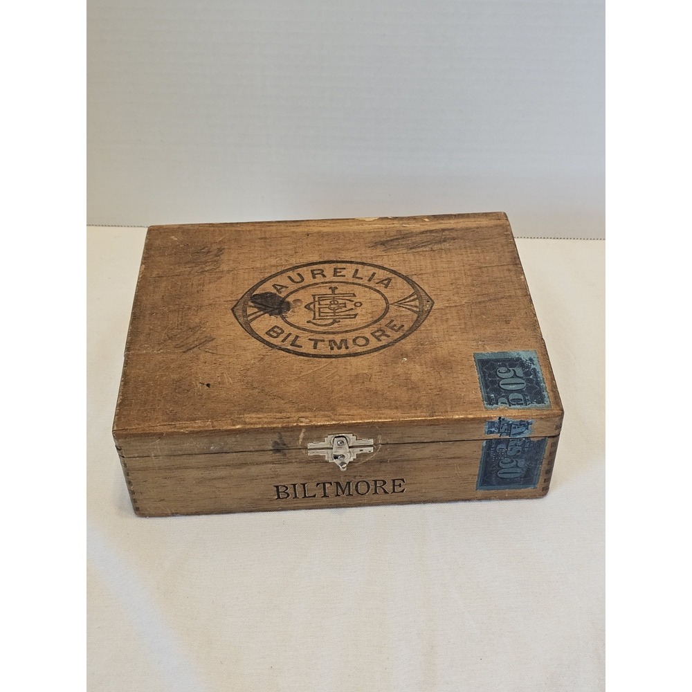 Vintage Aurelia Biltmore Cigar Wooden Box